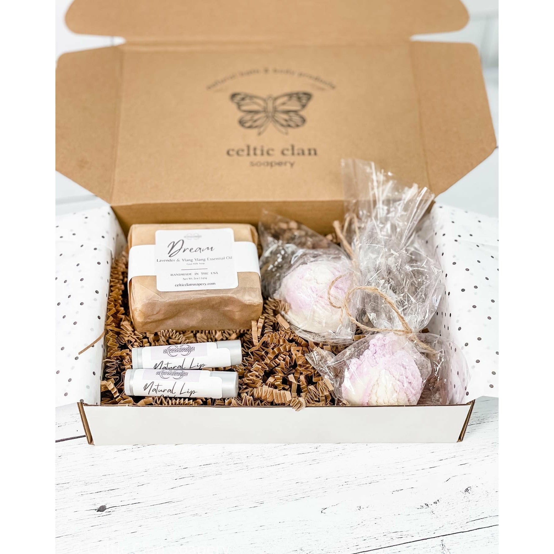 Personalized Bath and Body Gift Set | Lavender | Greeting Card - Celtic Clan Soapery LLC